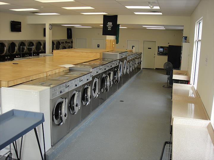 Willow Street Laundromat Waterbury, CT